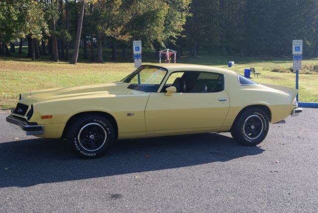 1977 Yellow Chevrolet Camaro SPORT COUPE
