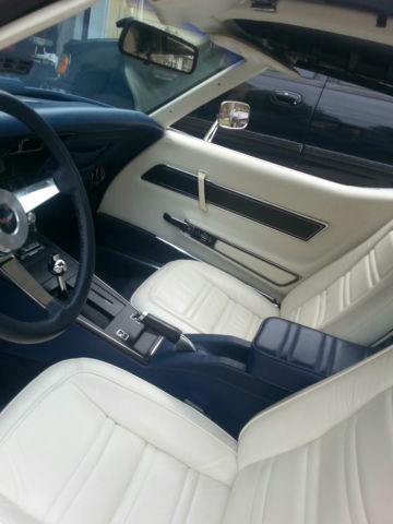 19770000 Blue Chevrolet Corvette Coupe