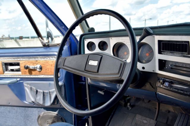 1977 Blue Chevrolet Blazer