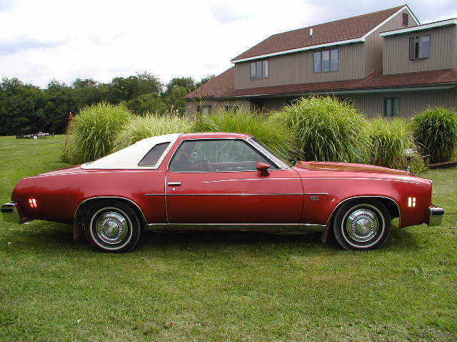 1977 Burgundy Chevrolet Malibu Coupe