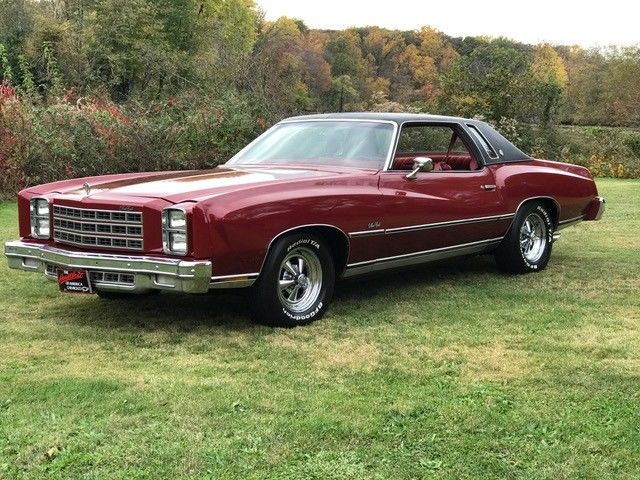 1977 Red Chevrolet Monte Carlo