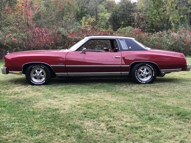 1977 Red Chevrolet Monte Carlo