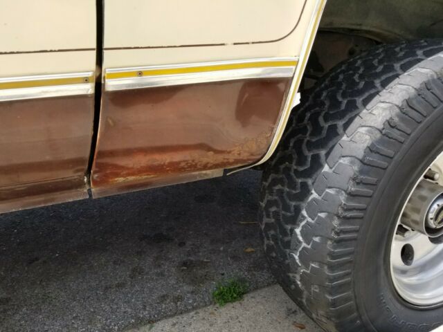 1977 Brown Chevrolet Silverado 2500 Standard Cab Pickup