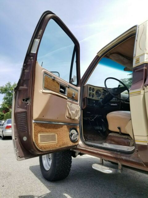 1977 Brown Chevrolet Silverado 2500 Standard Cab Pickup