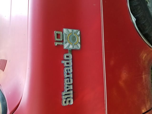 1977 Red Chevrolet Silverado 1500 Pickup