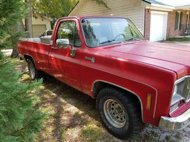 1977 Red Chevrolet Silverado 1500 Pickup
