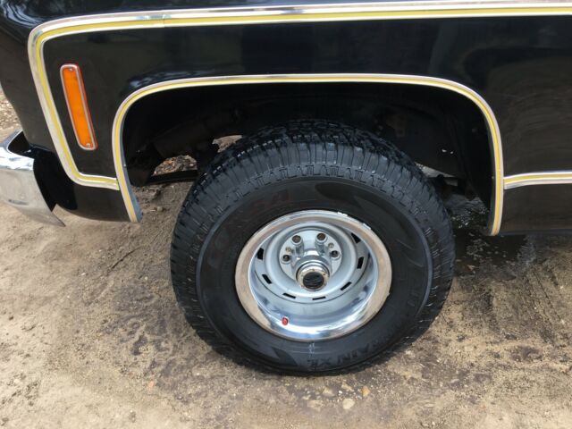 1977 Black Chevrolet C-10 SWB