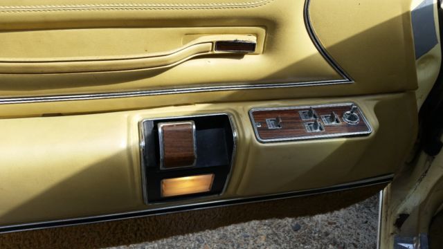 1977 Yellow Chrysler New Yorker Coupe
