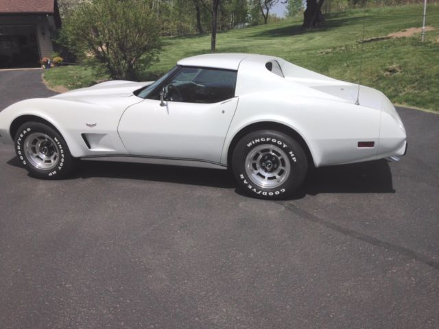 1977 White Chevrolet Corvette 2 door w/T Tops