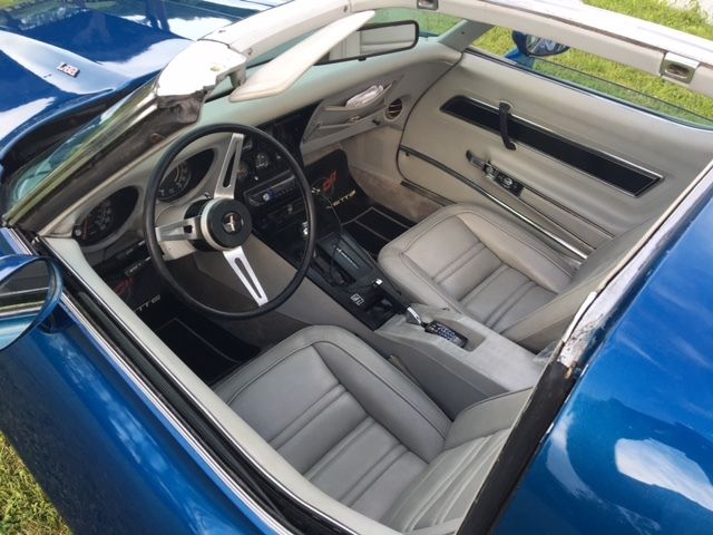 1977 Blue Chevrolet Corvette