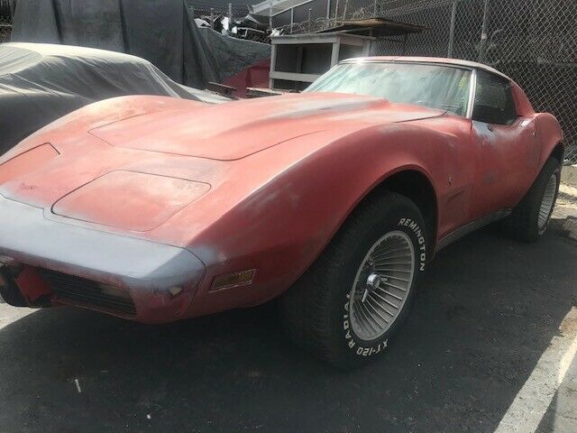 1977 Red Chevrolet Corvette Coupe