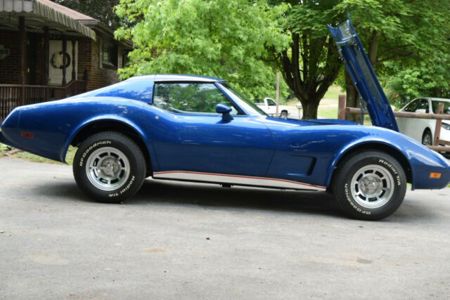 1977 Blue Chevrolet Corvette