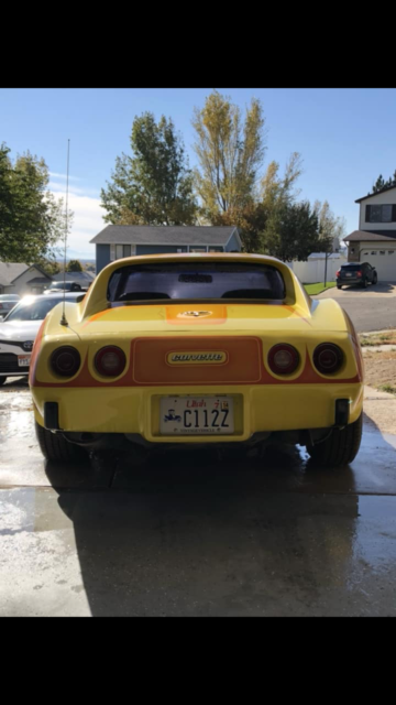 1977 Yellow Chevrolet Corvette Coupe