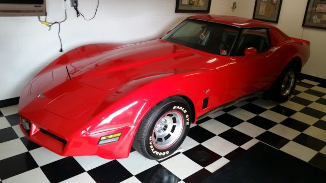 1977 Red Chevrolet Corvette T-Top Coupe