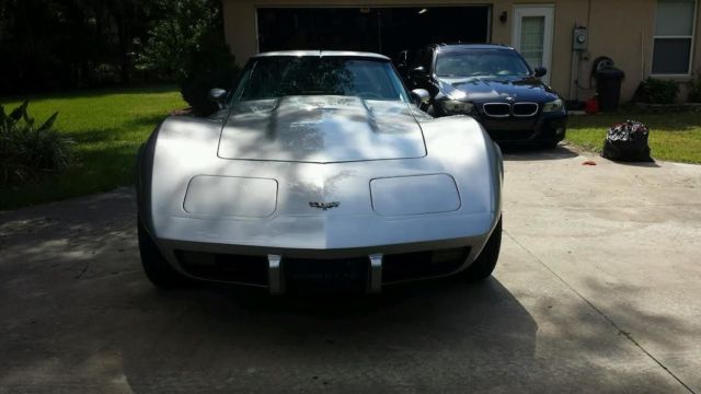 1977 Gray Chevrolet Corvette Coupe