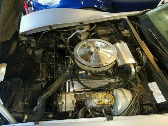 1977 Gray Chevrolet Corvette Coupe