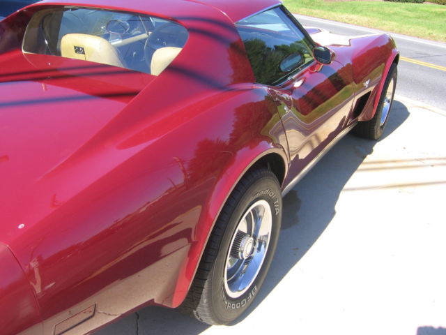1977 Burgundy Chevrolet Corvette Coupe