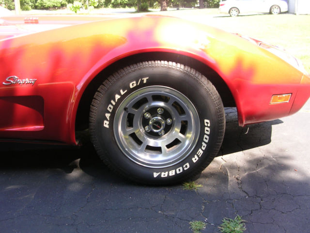 1977 Orange Chevrolet Corvette Coupe