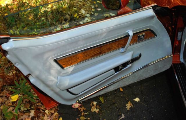 1977 Orange Chevrolet Corvette Coupe