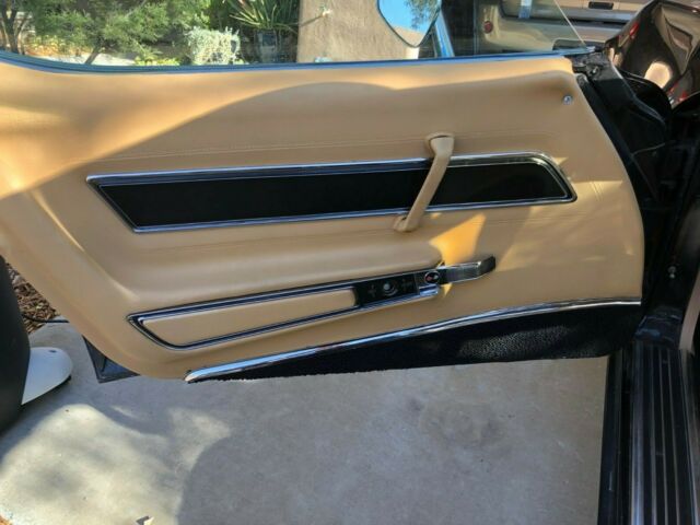 1977 Black Chevrolet Corvette Coupe