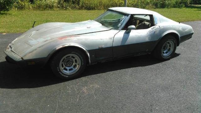 1977 Black Chevrolet Corvette