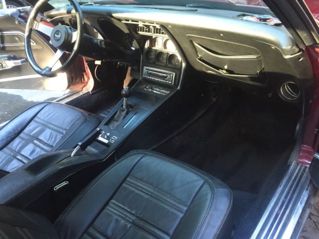 1977 Burgundy Chevrolet Corvette T-tops