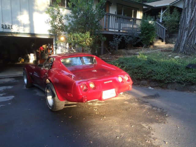 1977 Burgundy Chevrolet Corvette T-tops