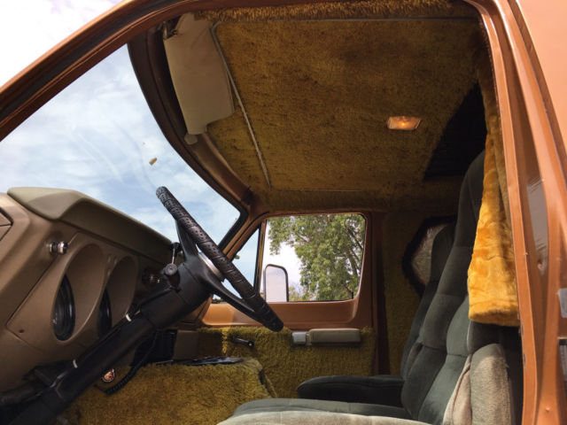 1977 Dodge B200 Van