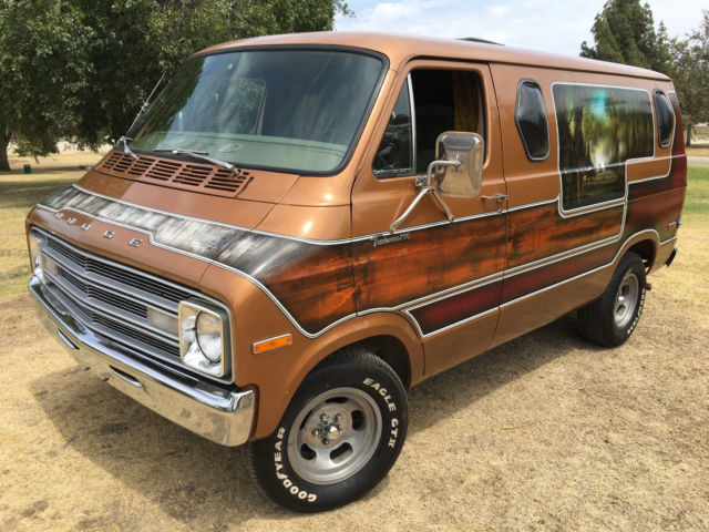 1977 Dodge B200 Van