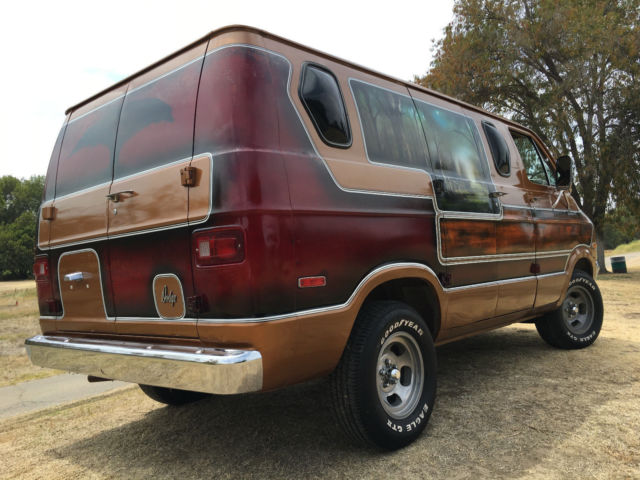 1977 Dodge B200 Van