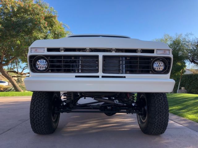 1977 White Ford F-100
