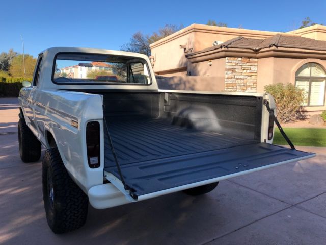 1977 White Ford F-100