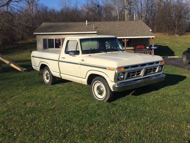 1977 White Ford F-100 Standard Cab Pickup