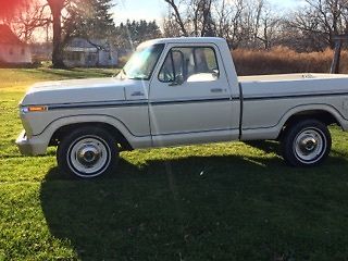 1977 White Ford F-100 Standard Cab Pickup