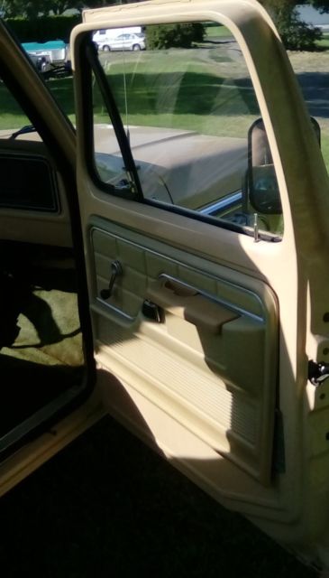 1977 2 tone Indigo Tan and Medium Copper Ford F-150 Standard Cab Pickup