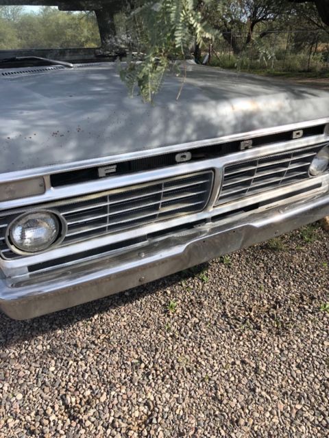 1977 Gray Ford F-150 Extended Cab Pickup