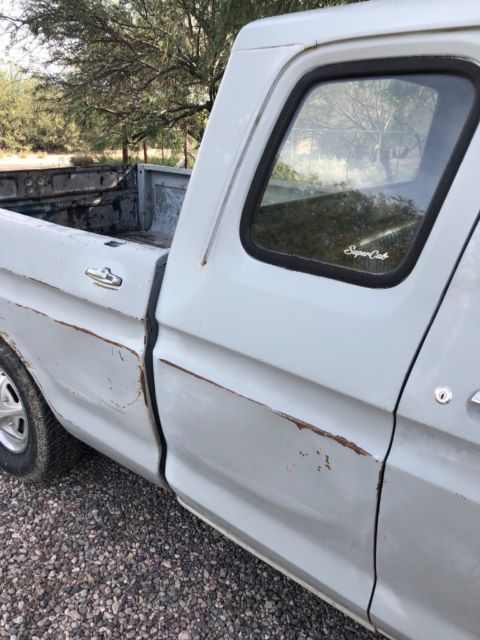 1977 Gray Ford F-150 Extended Cab Pickup