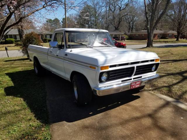 1977 White Ford F-100 Standard Cab Pickup