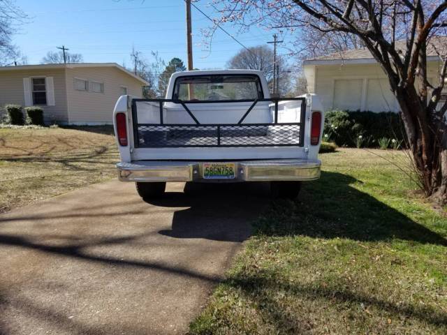 1977 White Ford F-100 Standard Cab Pickup