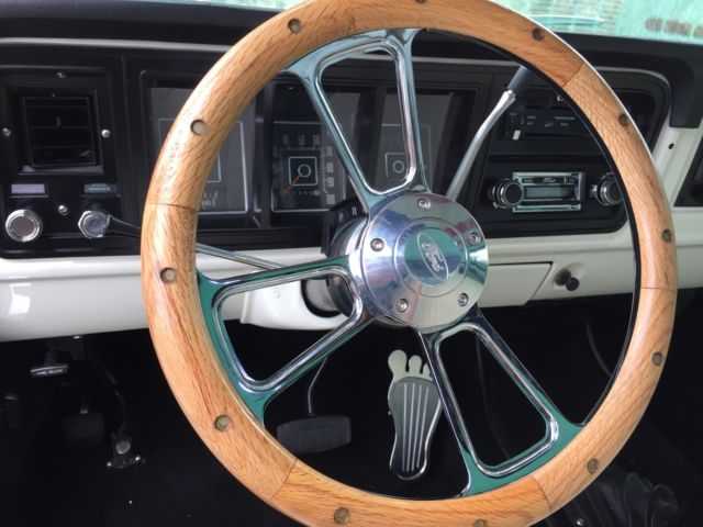 1977 sea foam Ford F-250