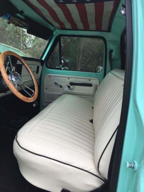1977 sea foam Ford F-250
