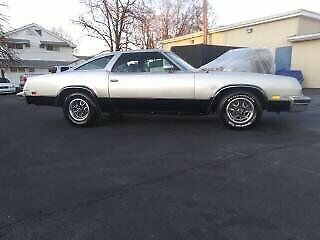 1977 Silver Oldsmobile Cutlass Coupe