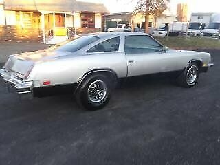 1977 Silver Oldsmobile Cutlass Coupe
