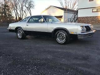 1977 Silver Oldsmobile Cutlass Coupe