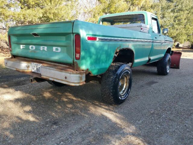 1977 Green Ford F-150 Standard Cab Pickup