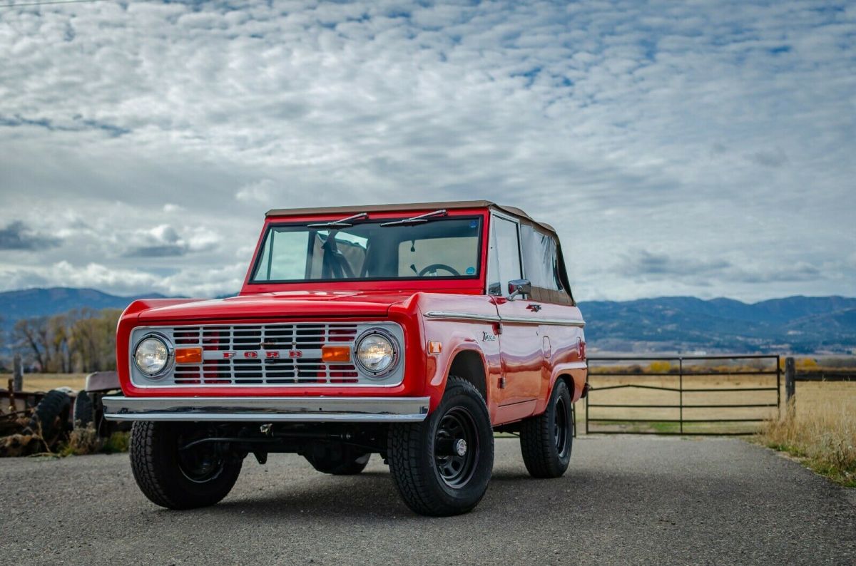 1977 Red Ford Bronco SUV