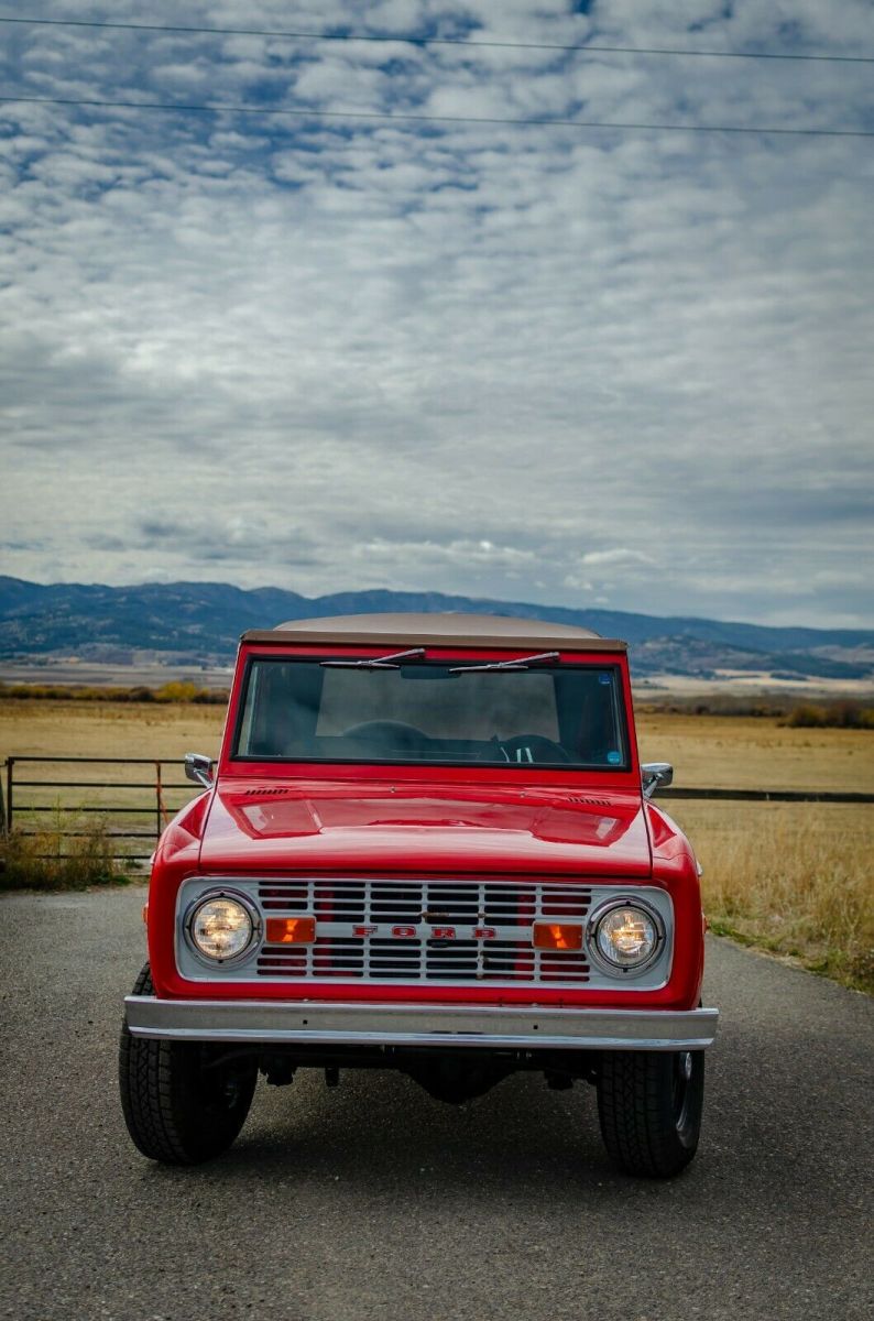 1977 Red Ford Bronco SUV
