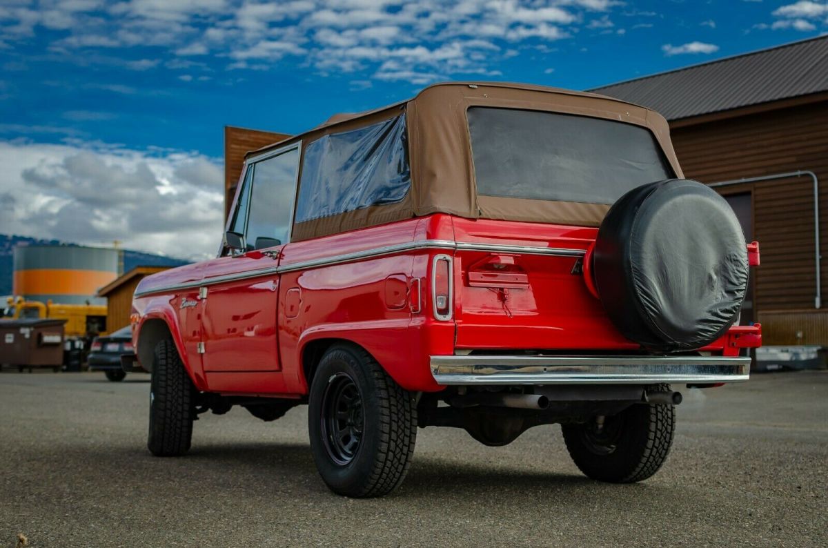1977 Red Ford Bronco SUV