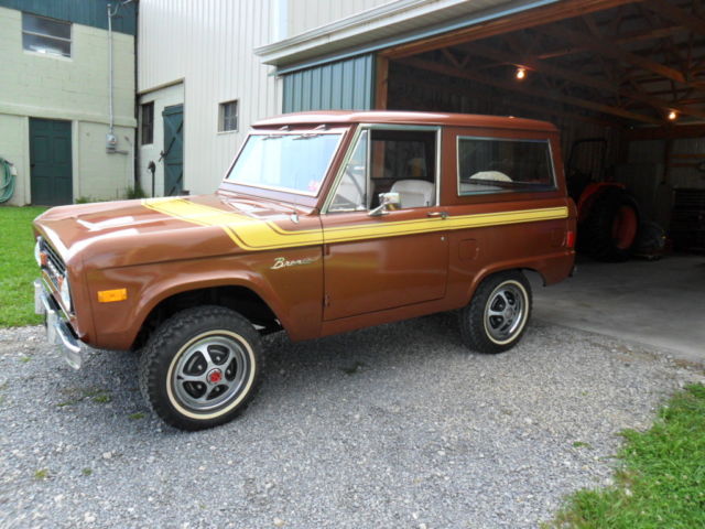 1977 Brown Ford Bronco
