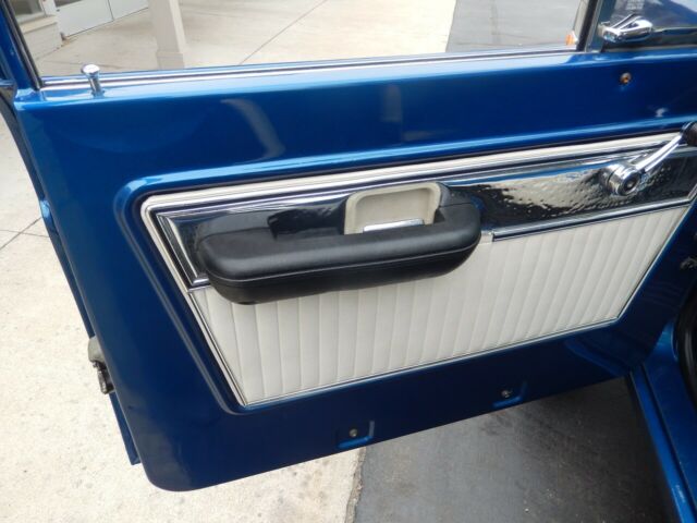 1977 Blue Ford Bronco SUV